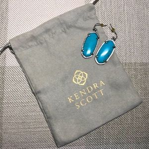 EUC Kendra Scott Elle earrings.